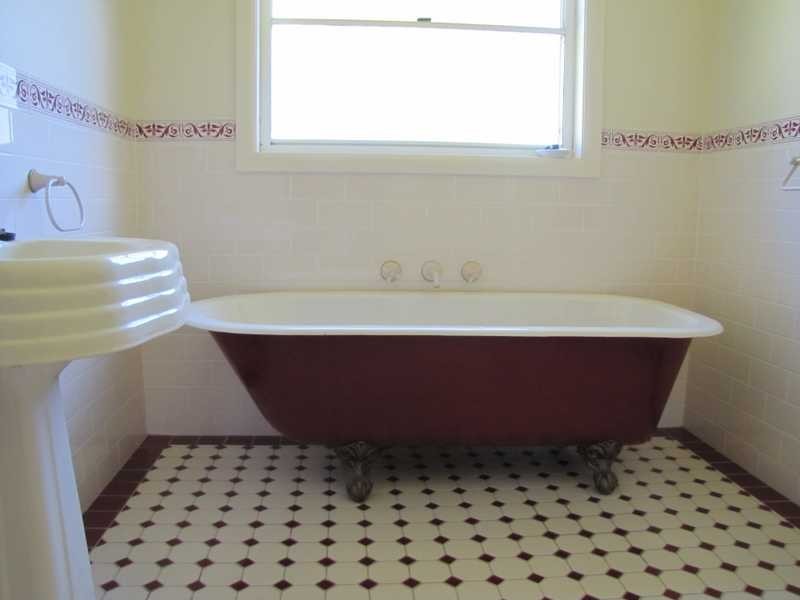 10 Lake Russell Drive, Emerald Beach NSW 2456