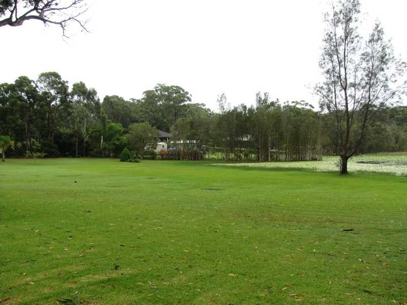 10 Lake Russell Drive, Emerald Beach NSW 2456