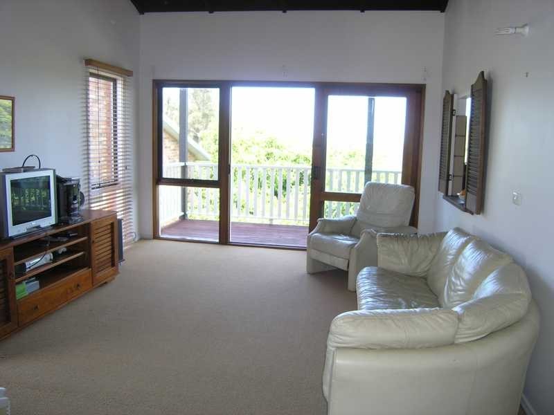 48 Dammerel Crescent, Emerald Beach NSW 2456