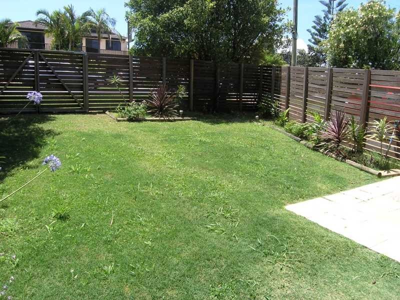 48 Dammerel Crescent, Emerald Beach NSW 2456