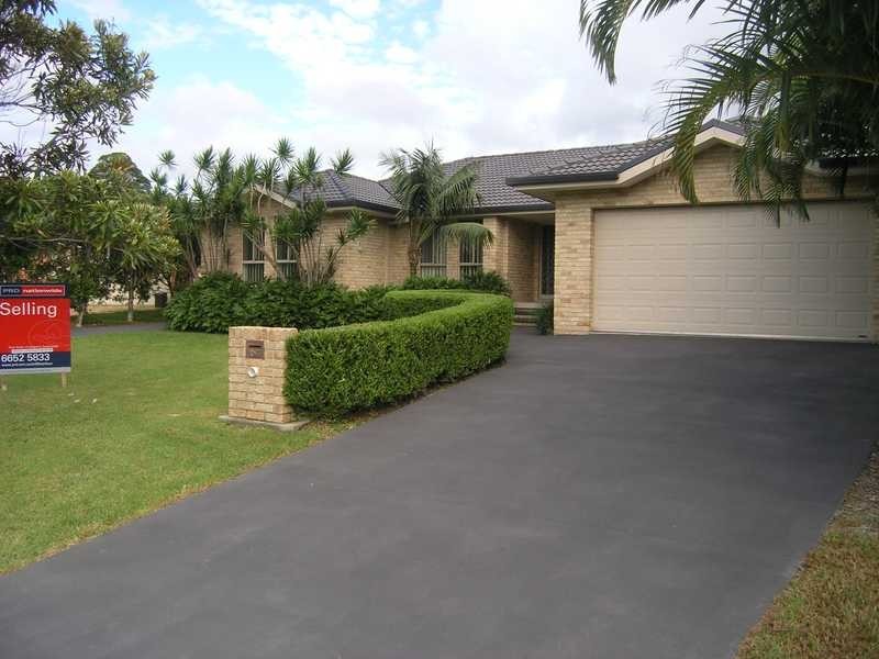 4 Moreton Bay Avenue, Coffs Harbour NSW 2450