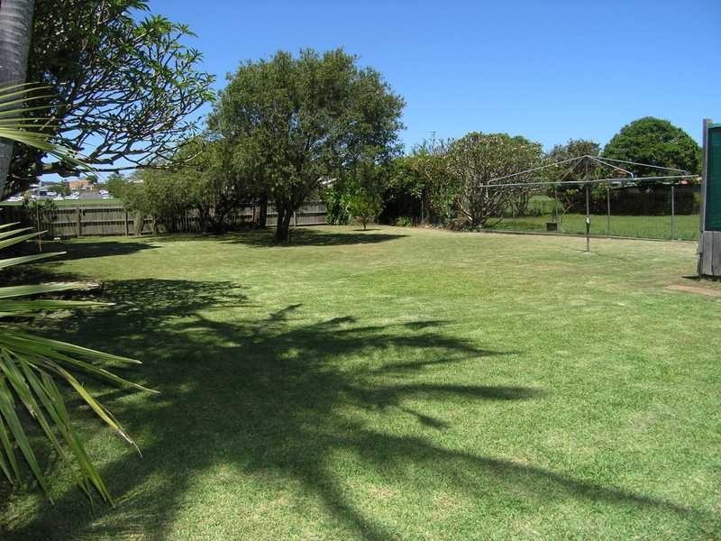 10 Azalea Avenue, Coffs Harbour NSW 2450