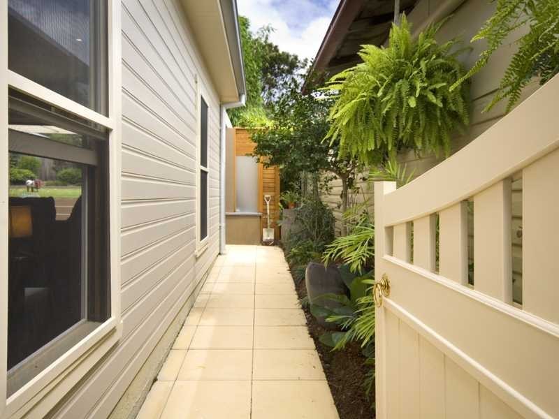 4 Robin Street, Coffs Harbour NSW 2450