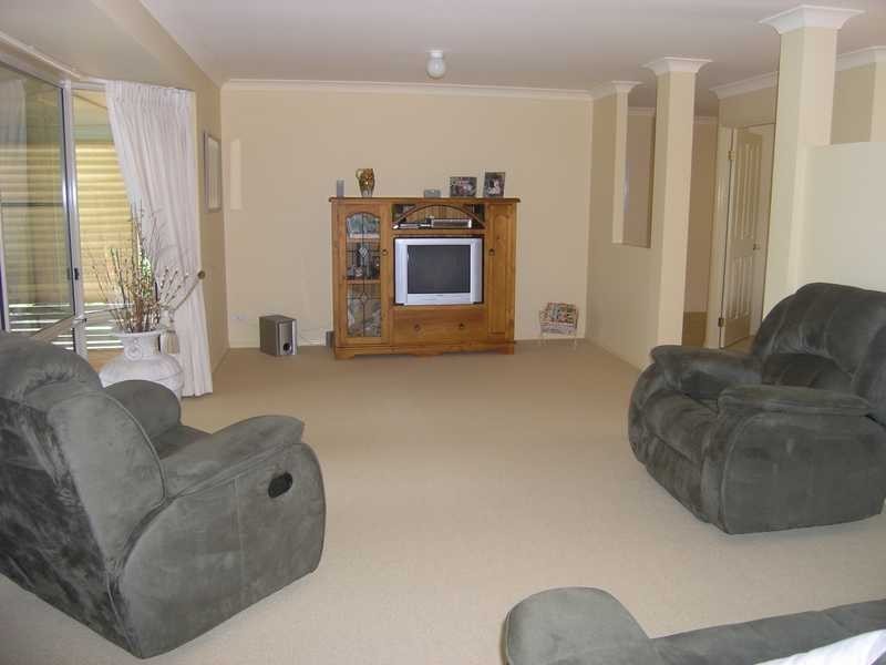 32 Moreton Bay Avenue, Coffs Harbour NSW 2450