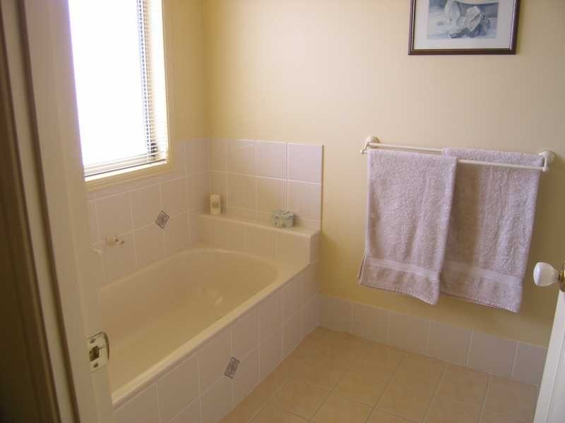 32 Moreton Bay Avenue, Coffs Harbour NSW 2450