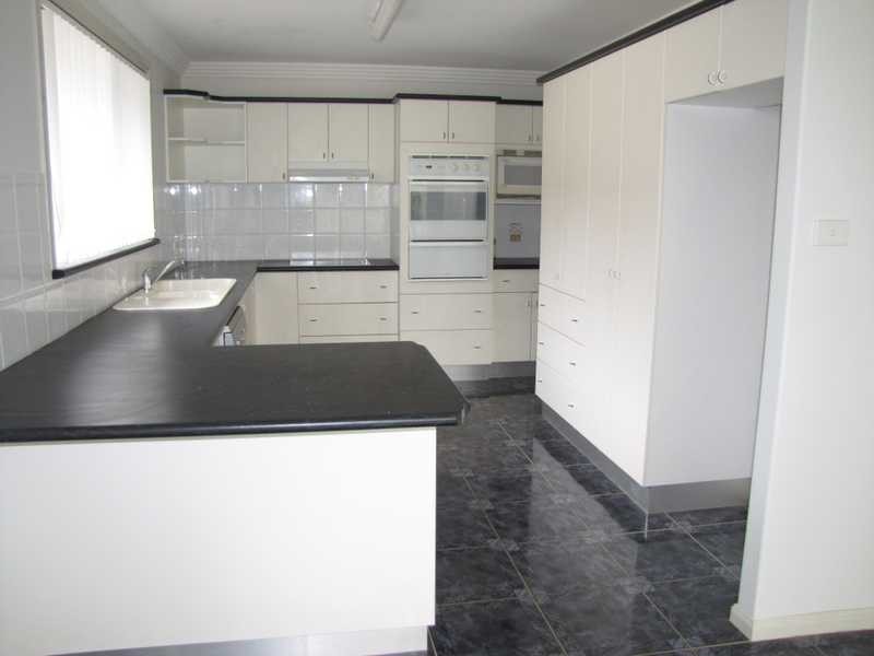 76 Loaders Lane, Coffs Harbour NSW 2450
