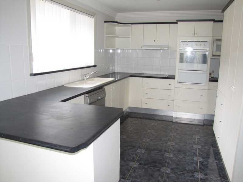 76 Loaders Lane, Coffs Harbour NSW 2450
