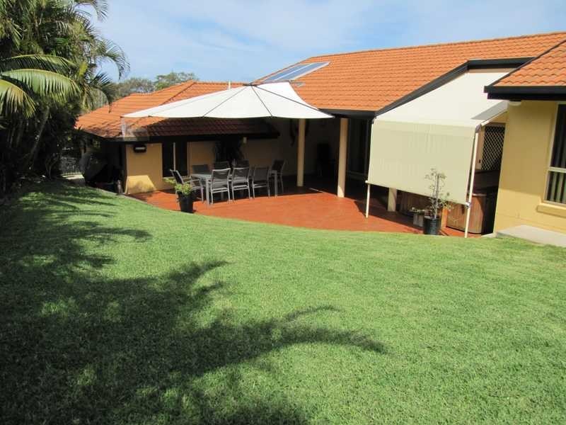 5 Beachside Court, Sapphire Beach NSW 2450