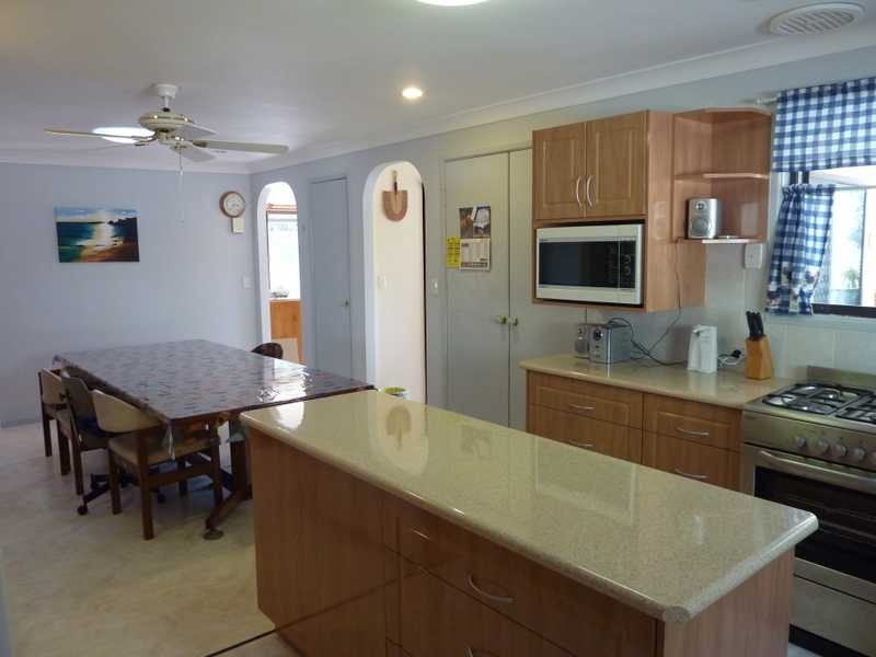 25 Panorama Parade, Urunga NSW 2455