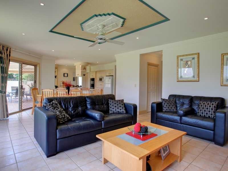 11 Pam Close, Coffs Harbour NSW 2450