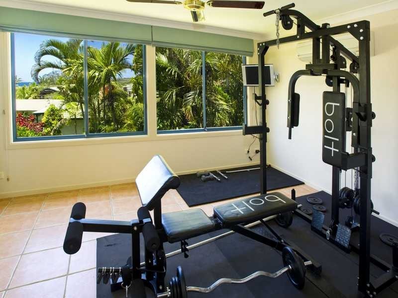 5 Dammeral Crescent, Emerald Beach NSW 2456