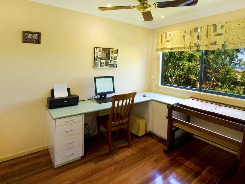 5 Dammeral Crescent, Emerald Beach NSW 2456