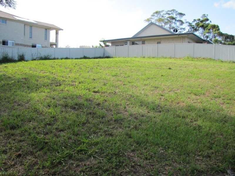 30 Rushton Avenue, Moonee Beach NSW 2450
