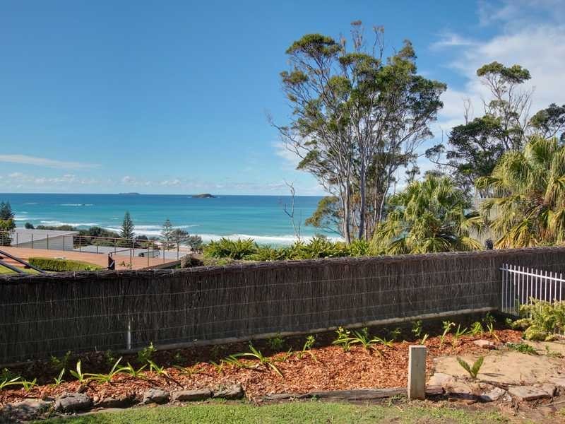 46 Coachmans Close, Sapphire Beach NSW 2450
