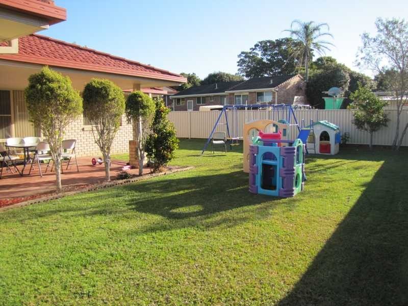 27 Red Cedar Drive, Coffs Harbour NSW 2450