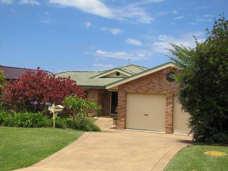 8 Crystal Drive, Sapphire Beach NSW 2450