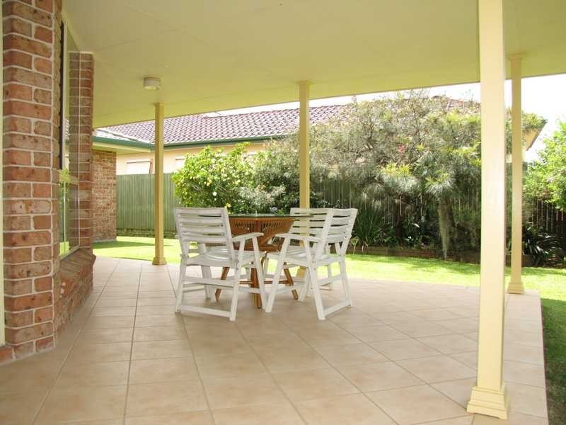 8 Crystal Drive, Sapphire Beach NSW 2450