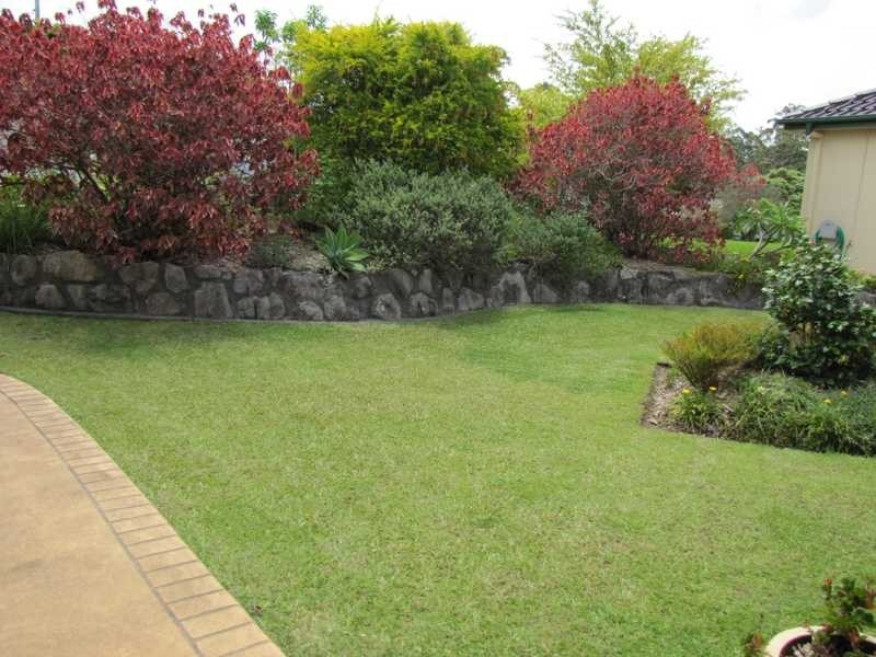 8 Crystal Drive, Sapphire Beach NSW 2450