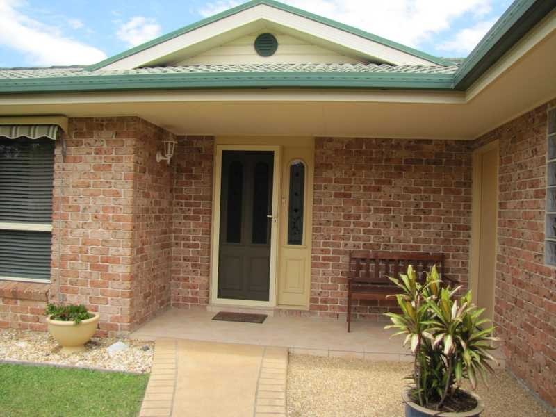 8 Crystal Drive, Sapphire Beach NSW 2450