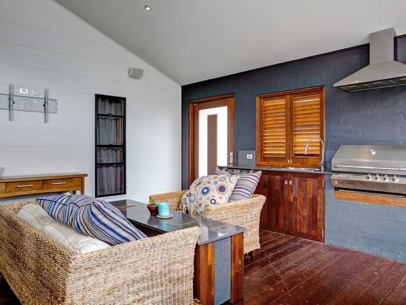 20 Red Ash Road, Sapphire Beach NSW 2450