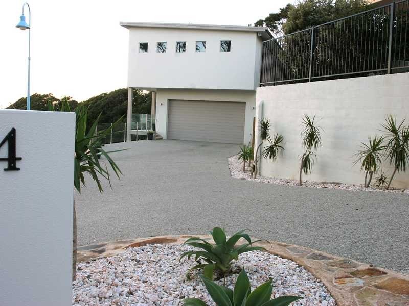 4 Beachfront Close, Sapphire Beach NSW 2450