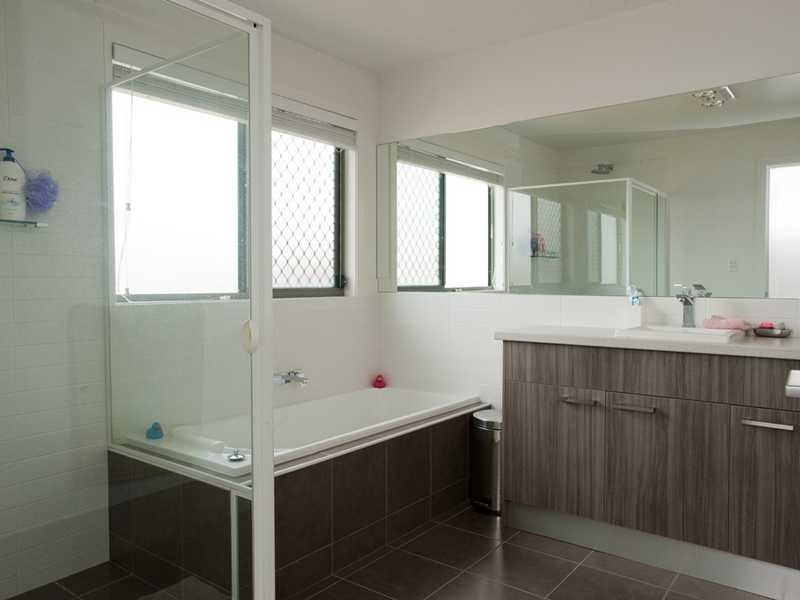 49 North Sapphire Road, Sapphire Beach NSW 2450