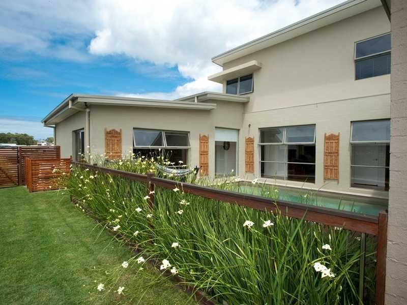 49 North Sapphire Road, Sapphire Beach NSW 2450