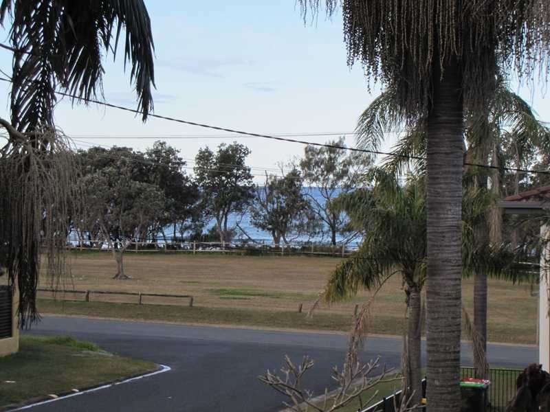 5 Blue Gum Avenue, Sandy Beach NSW 2456