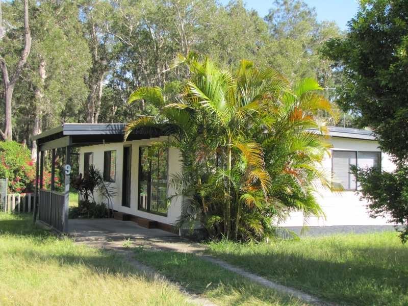 9 Maple Road, Sandy Beach NSW 2456