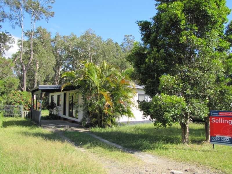 9 Maple Road, Sandy Beach NSW 2456
