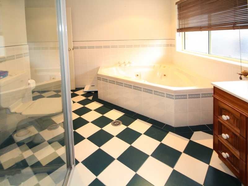 10 Lyle Campbell Street, Coffs Harbour NSW 2450