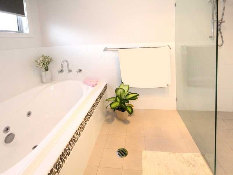 100 Pearce Drive, Coffs Harbour NSW 2450