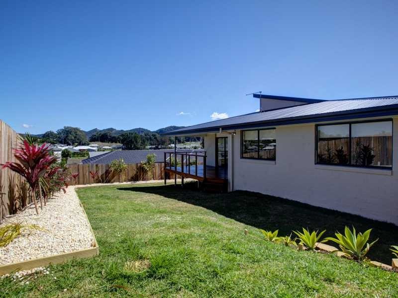 21 Ellis Crescent, North Boambee Valley NSW 2450