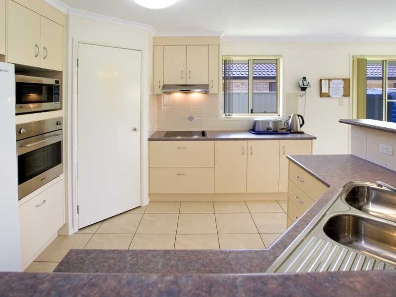 2 Cotswold Close, Coffs Harbour NSW 2450