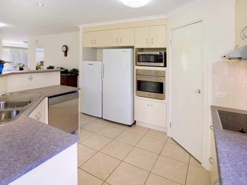 2 Cotswold Close, Coffs Harbour NSW 2450