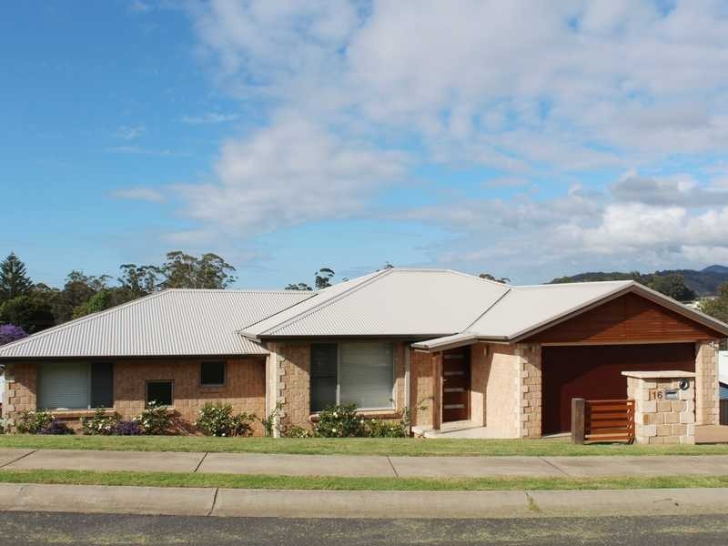 16 Mount Pleasant Drive, Coffs Harbour NSW 2450