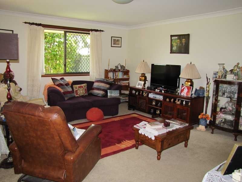 1/2 Azalea Avenue, Coffs Harbour NSW 2450