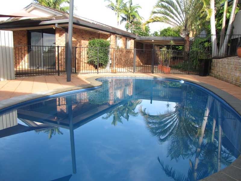 2 Amber Close, Coffs Harbour NSW 2450