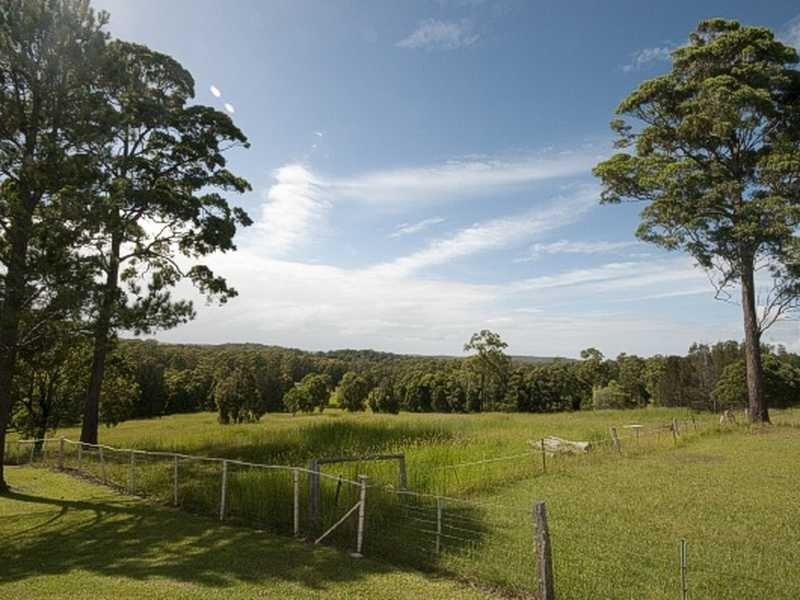656 Lake Innes Drive, Lake Innes NSW 2446