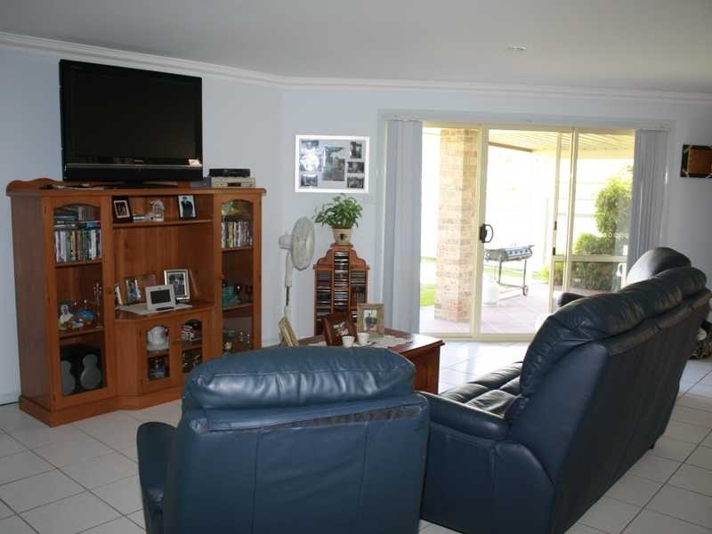 30 Timbertown Crescent, Wauchope NSW 2446