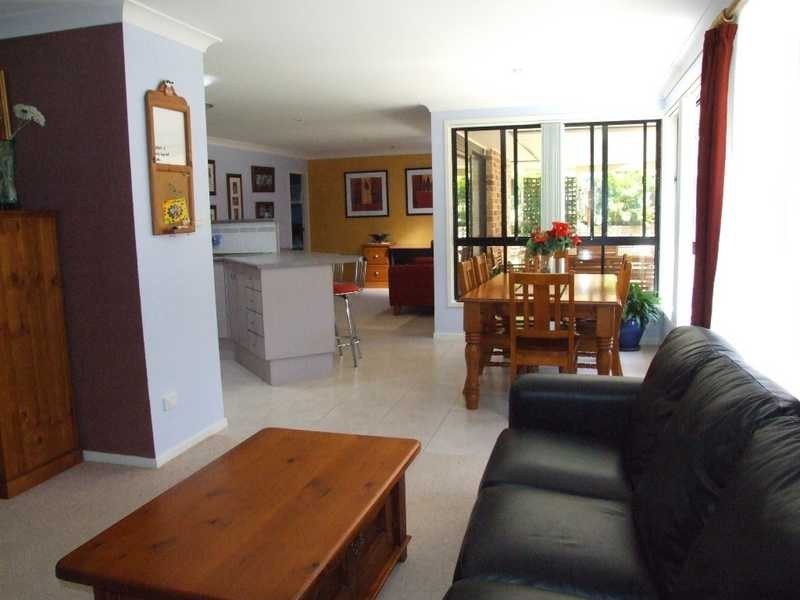 11 Shelbourne Place, Port Macquarie NSW 2444