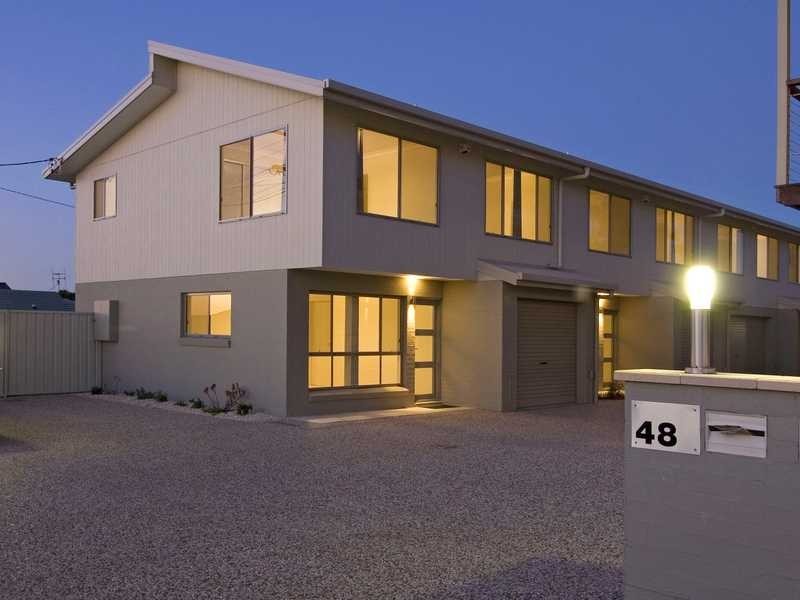 2/48 Clifton Drive, Port Macquarie NSW 2444