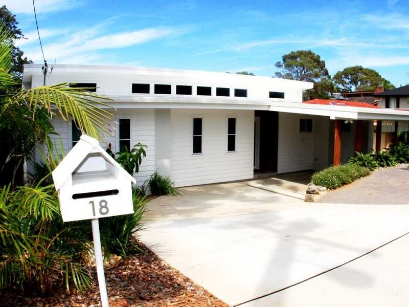18 Allunga Avenue, Port Macquarie NSW 2444