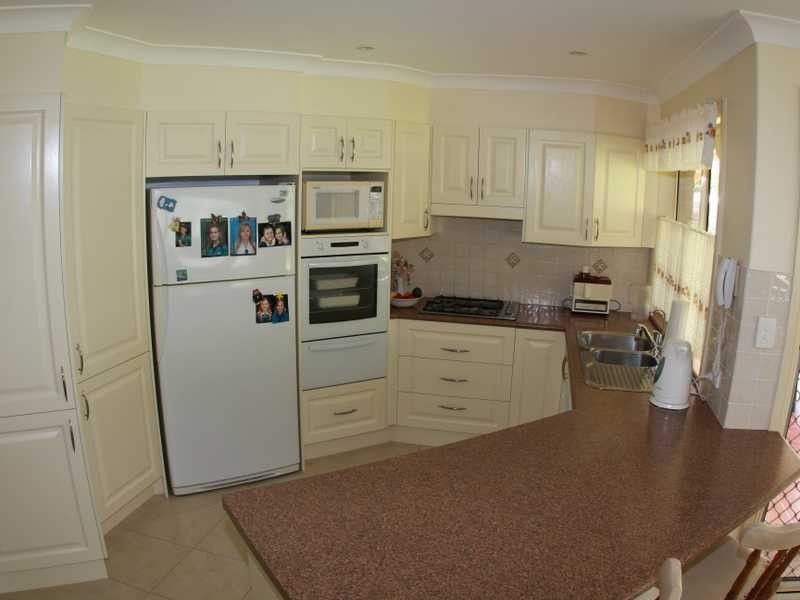 6 Shearwater Court, Lake Cathie NSW 2445