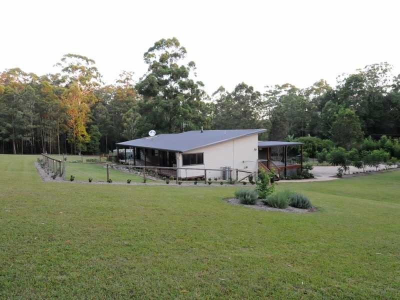 7 Hardys Road, Lake Cathie NSW 2445
