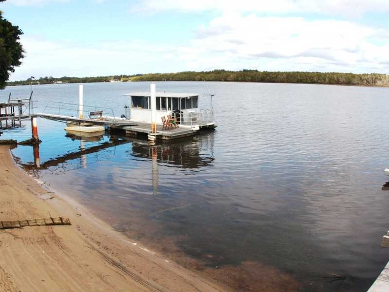 15 Riverside Drive, Port Macquarie NSW 2444