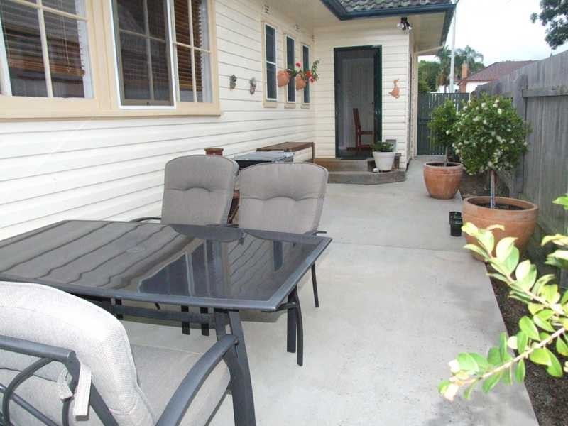 4 Mowle Street, Port Macquarie NSW 2444