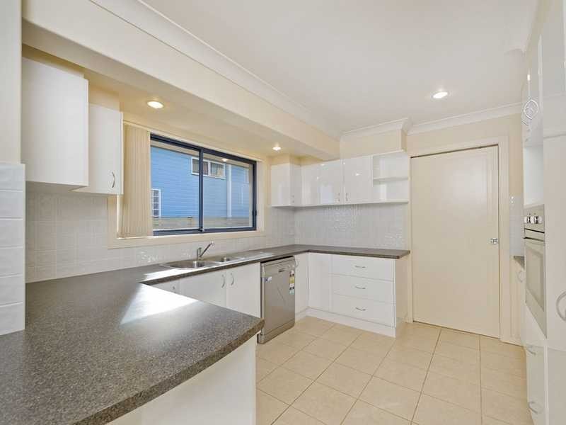 2/9 Condon Avenue, Port Macquarie NSW 2444