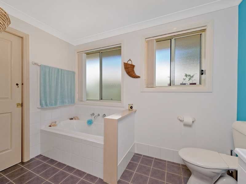 20 Deakin Close, Port Macquarie NSW 2444