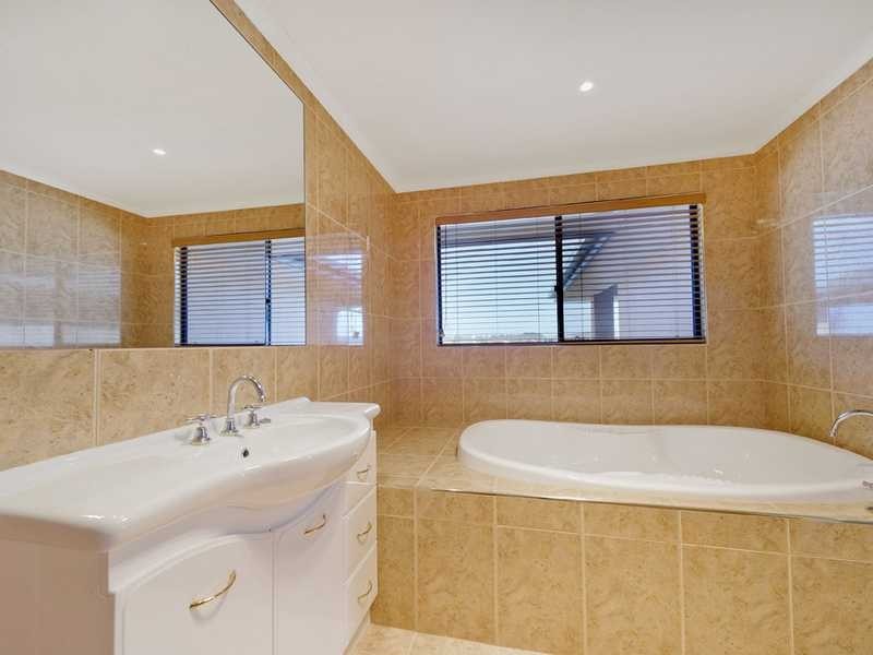 1/20 McInherney Close, Port Macquarie NSW 2444